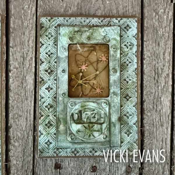 sizzix-thinlits-die-by-tim-holtz-vault-atomic-retr (1) Die Set Vault Atomic Retro by Tim Holtz Thinlits 24pcs - Sizzix (666875)
